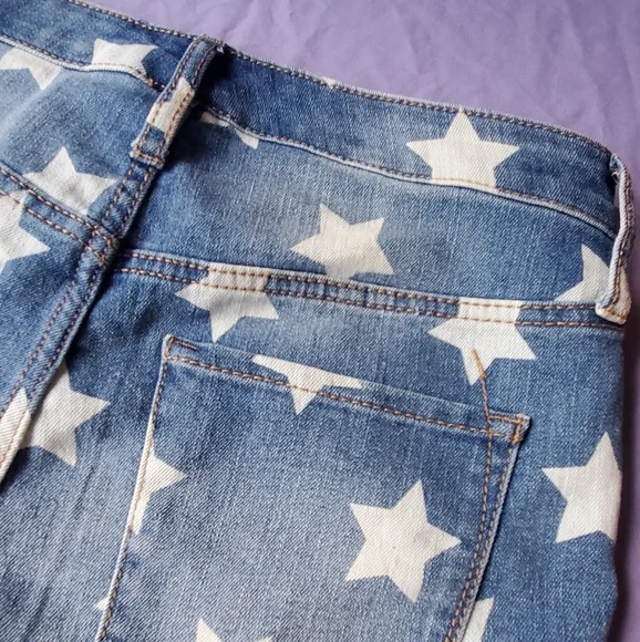 3 Jean Shorts - Picture 10 of 14